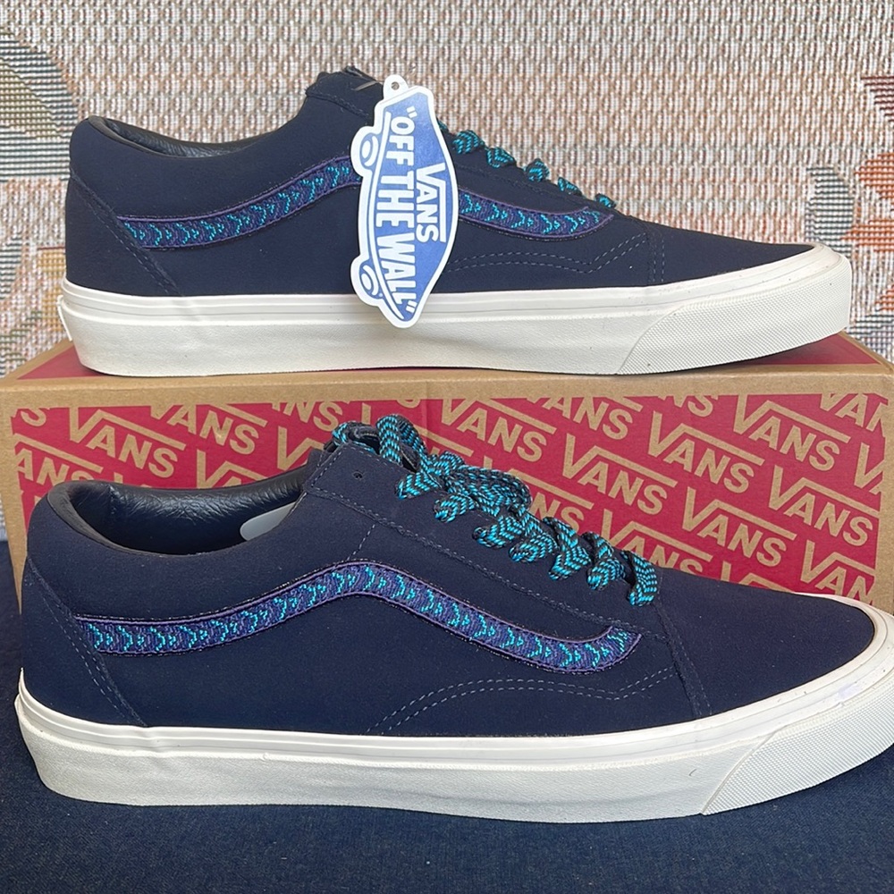 Vans Men’s Old Skool 36 D
(Anaheim Factory) Dyed Na
VN0A54F3B66 sneakers